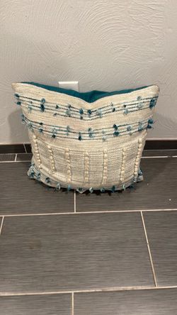 Large pillow- free
