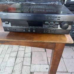 Yamaha Receiver 