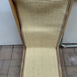 Cat Scratcher Lounge / Cat Chair (Wood + Sisal)