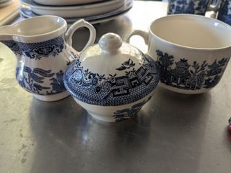 4 piece set mug, creamer, & sugar bowl with lid Churchill Willow Blue Made in England