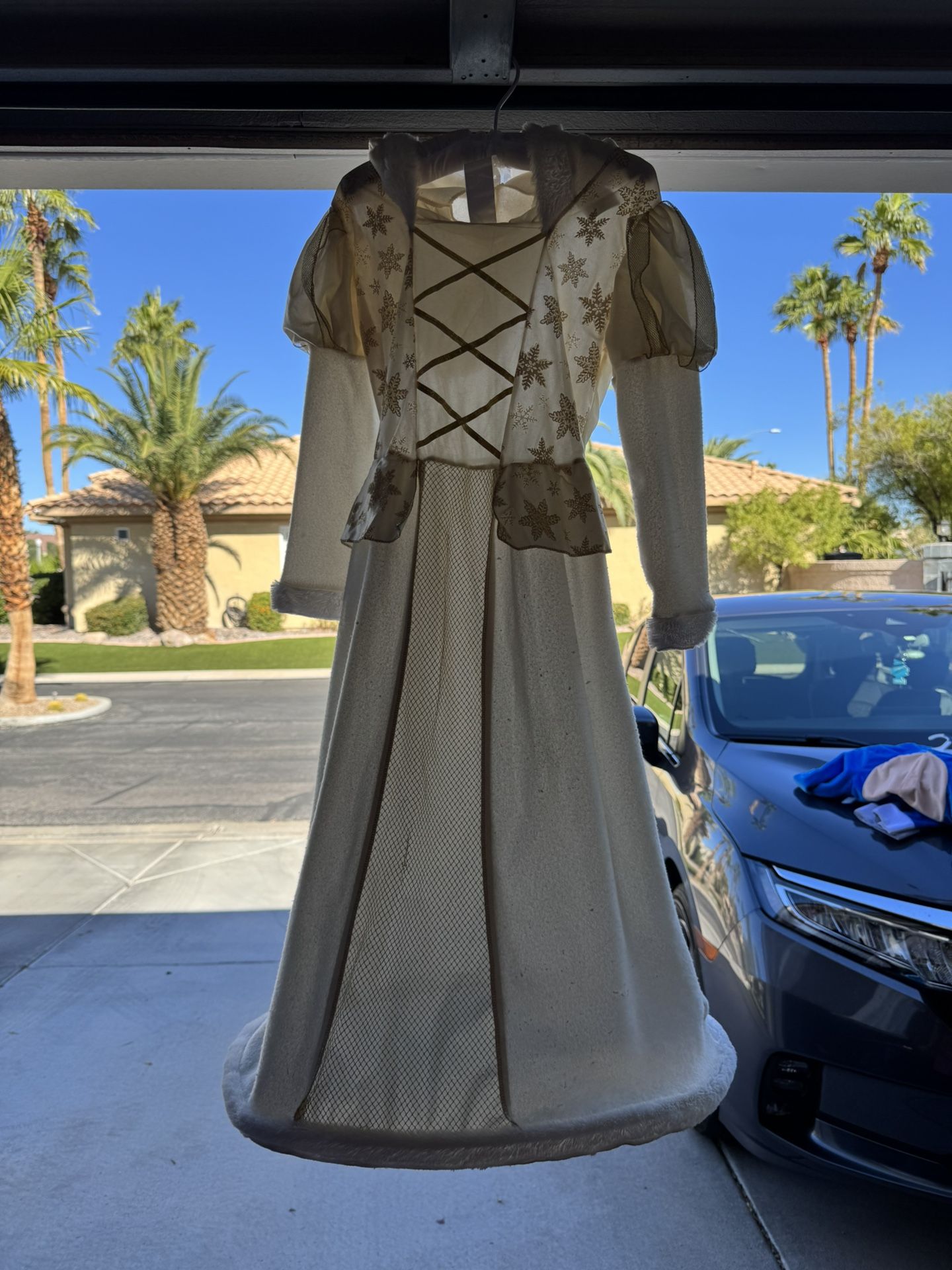 White Fleece Snow Princess Costume With Hood Size 7/8