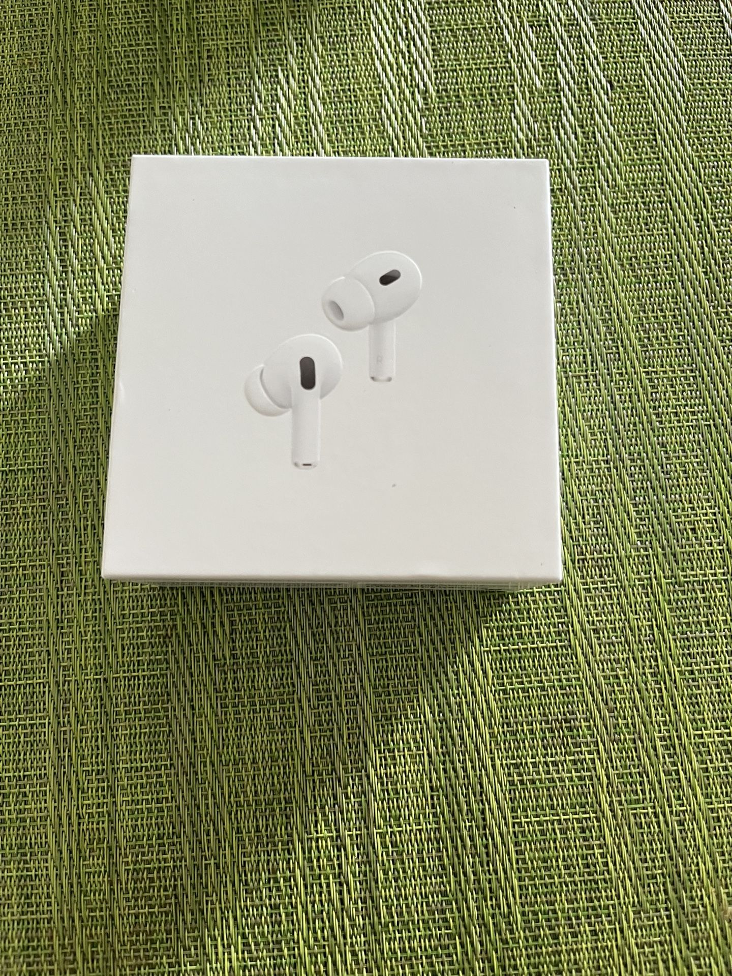 AirPods