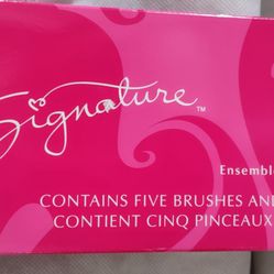 Mary Kay 5 Brush Set Includes Case Kit