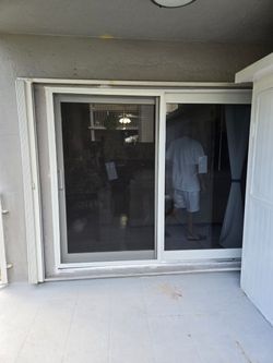 Hurricane impact sliding glass doors, windows and front doors | puertas y ventanas de impacto huracán