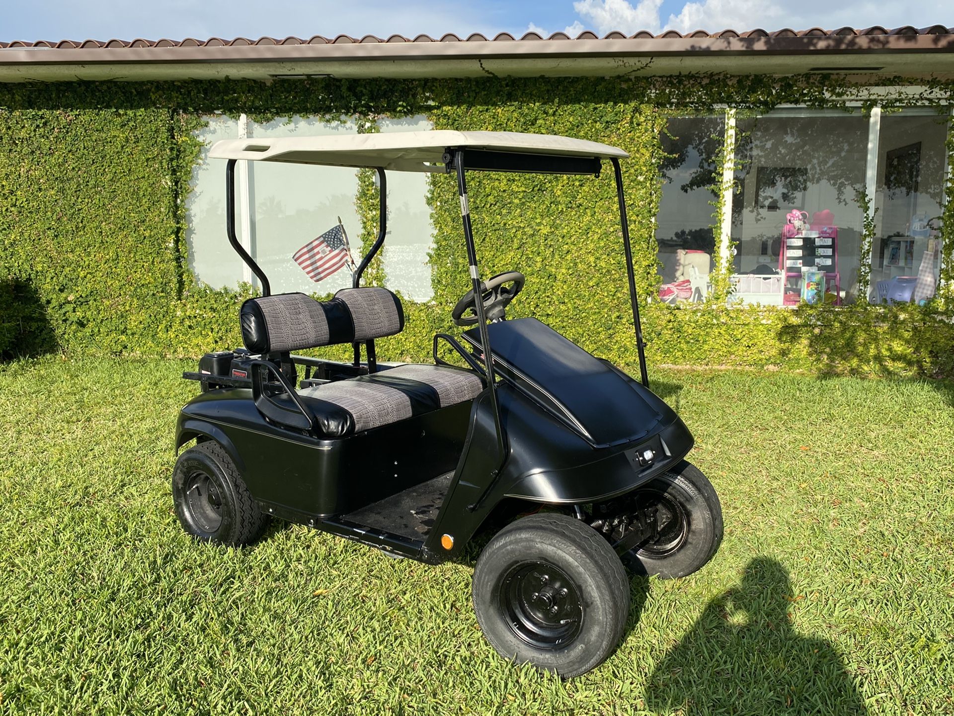 EZGO GAS GOLF CART