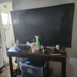 Used Sony TV Some Smart Applications No Remote Might Find It By The Time You Arrive Though