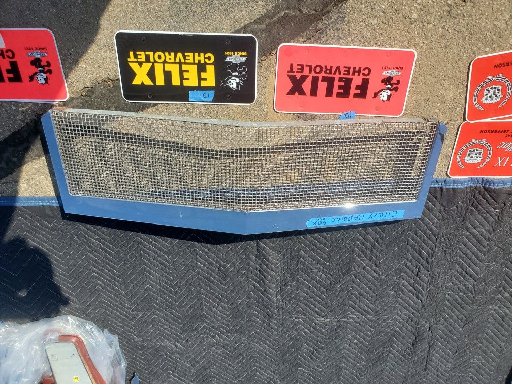 Box Chevy Caprice Mesh Chrome Grill Must Sell Or Trade 80s-90s Chevy Box Caprice