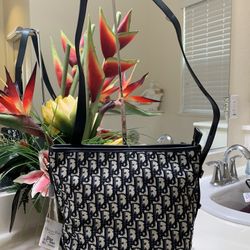 Adjustable Strap Black Bucket Bag