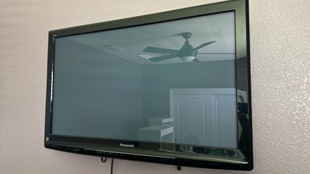 42 inch Panasonic TV