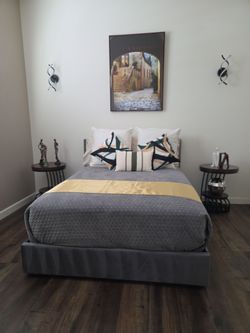 FULL SIZE BED FRAME SET