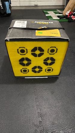 Cabela’s Barricade XD Archery Target – Excellent Condition
