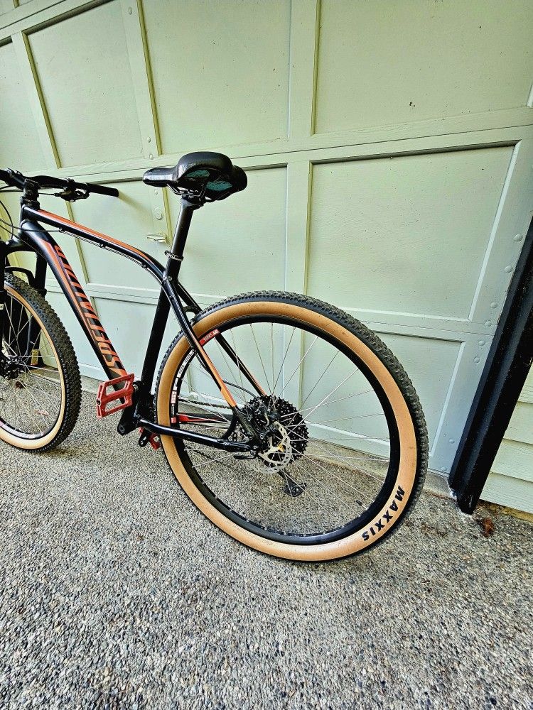 2015 Specialized Rockhopper Mountain Bike
