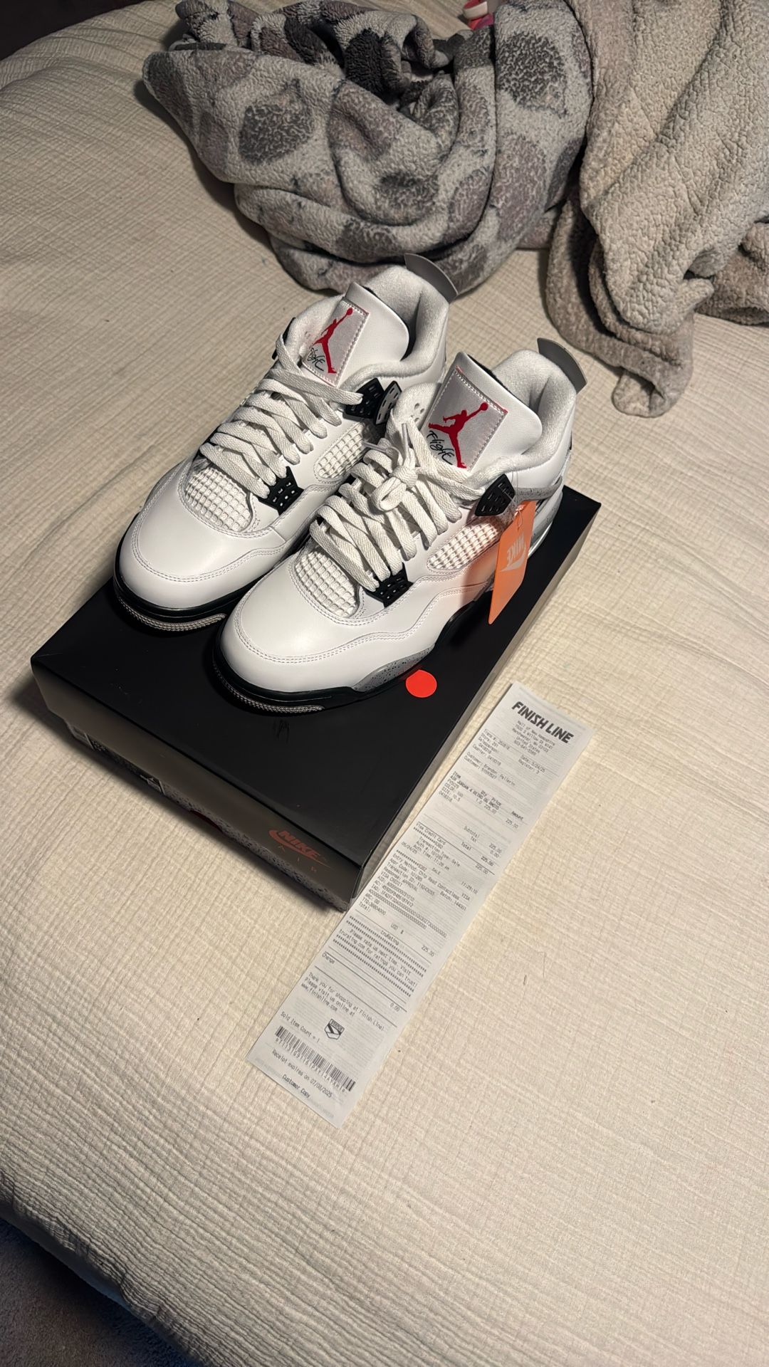 Air Jordan 4 White Cement 2025 Size 10.5