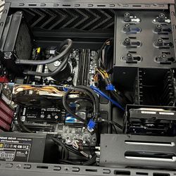 Older Cyberpower Gaming PC i7-4770K  - 16gb Ram - 800w Psu - No OS