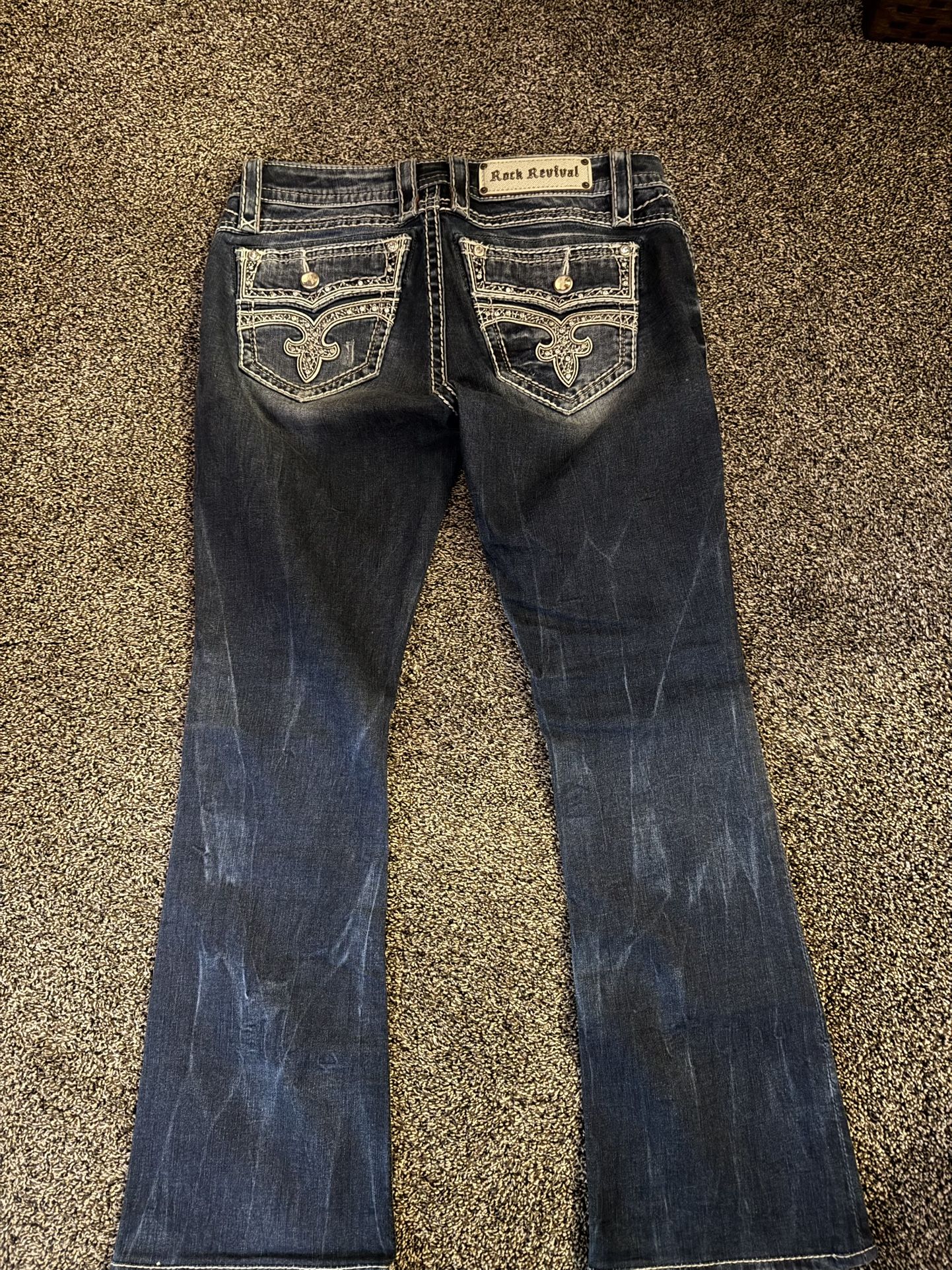 Women’s Rock Revival Capri Jeans