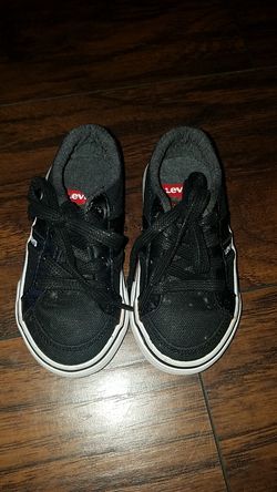 Levis shoes