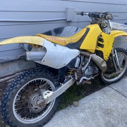 1994 Suzuki RM250 NEEDS WORK