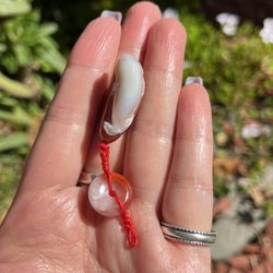 NanHong agate red & white charm