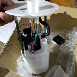 Fuel Pump - Infiniti QX70 2014