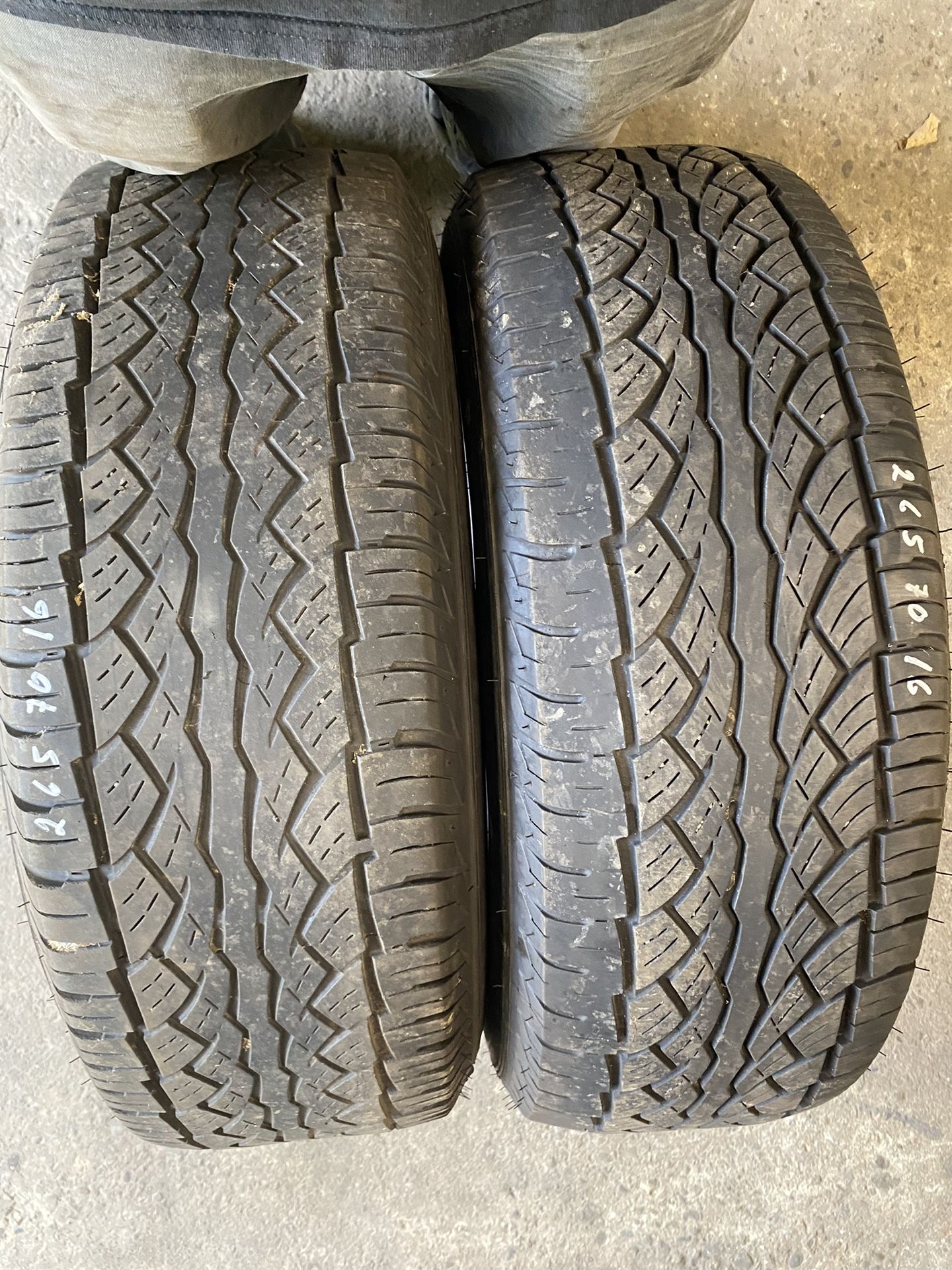Pair Tires 265 70 16