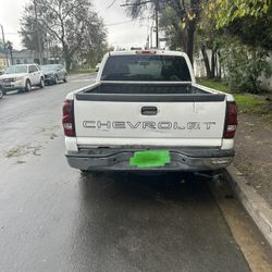 Chevy 2005 Cabina Y Media 