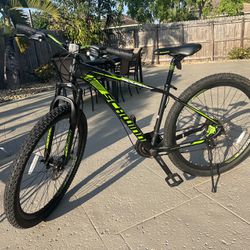  Schwinn High Timber Mountain Bike, 7 Speeds, 29" Wheels - BLACK/GREEN