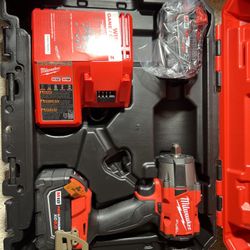 Milwaukee Mid Impact Wrenches 1/2