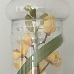 LARGE DESIGNER GLASS VASE HOME DECOR CENTERPIECE WITH YELLOW FLOWERS FLORAL ARRANGEMENT PERFECT CONDITION!