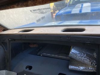 Back windshield speaker frame