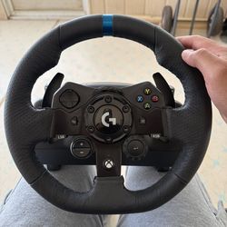 Logitech G923 racing sim