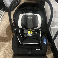 Graco Snugfit 35 DLX car seat