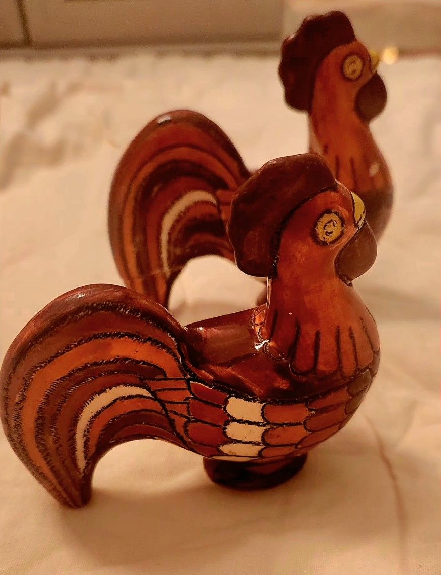 Folkloric Pottery Roosters From Ecuador  4.5"