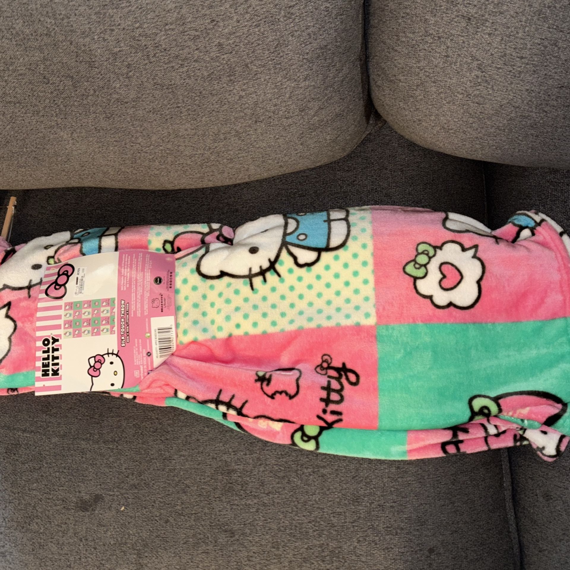 Hello Kitty Blanket
