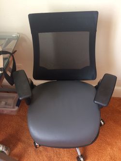 New office/desk chair