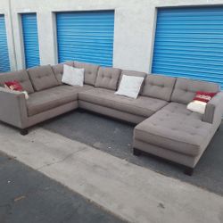 Modern sectional couch gray, 🛋 very clean 🛋 👌