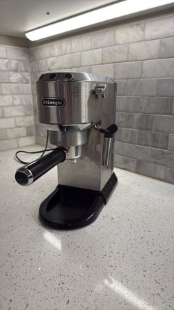 DeLonghi Expresso Machine