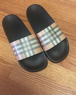 Burberry slides size 11