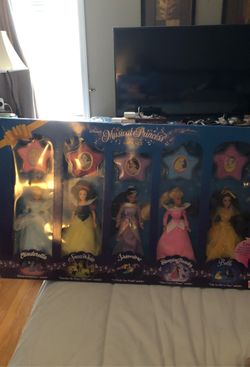 Disney musical princess collection gift set never taken out a box