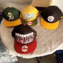 THIS ARE USED HATS STILL GOOD  NEEDS  CLEANING  LOOK AT THEM HABLO  ESPAÑOL 