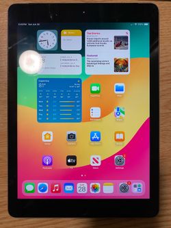 9.7" iPad 6th Gen (WiFi + Cellular) / 32GB