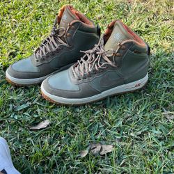 Nike Force 1 High Constructing Boots 