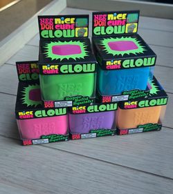 Needoh Nice Cube Glow Set