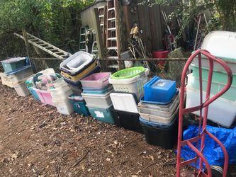 Free Totes pick up in Glenbernie