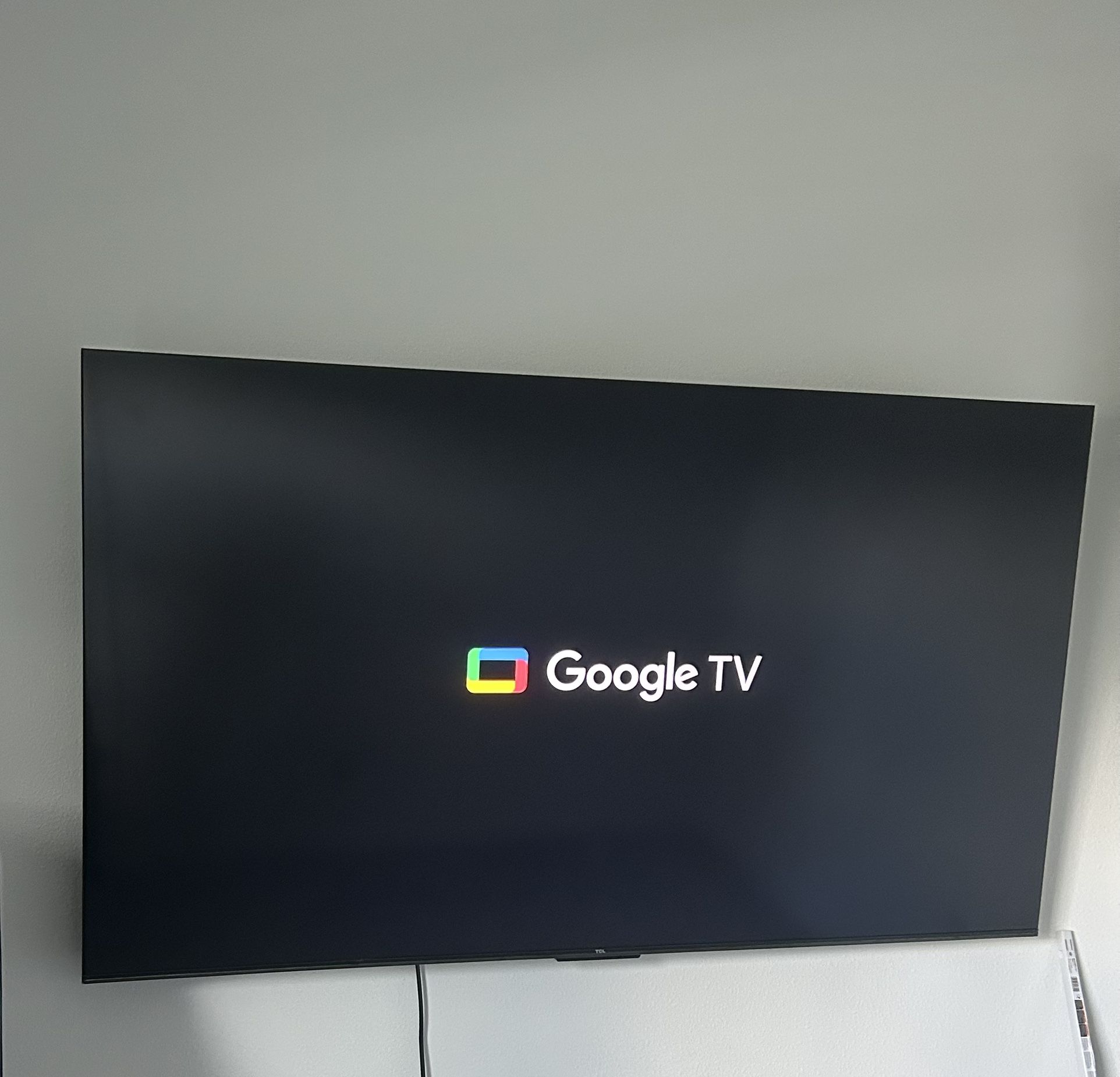 70 Inch TCL Smart Tv.
