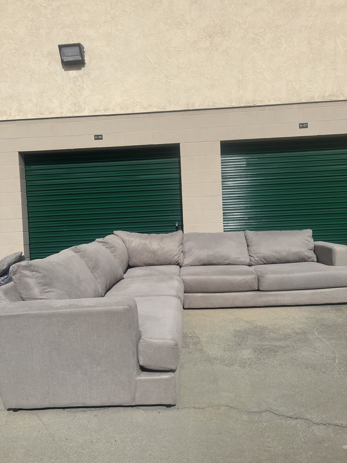 Large Gray Sectional Couch *Delivery available*