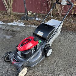 Honda HRX217 GCV 200cc 21 in. Nexite Variable Speed 4-in- 1 Gas Walk Behind Self-Propelled