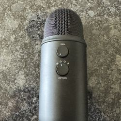 Blue Yeti Mic And Boomarm 
