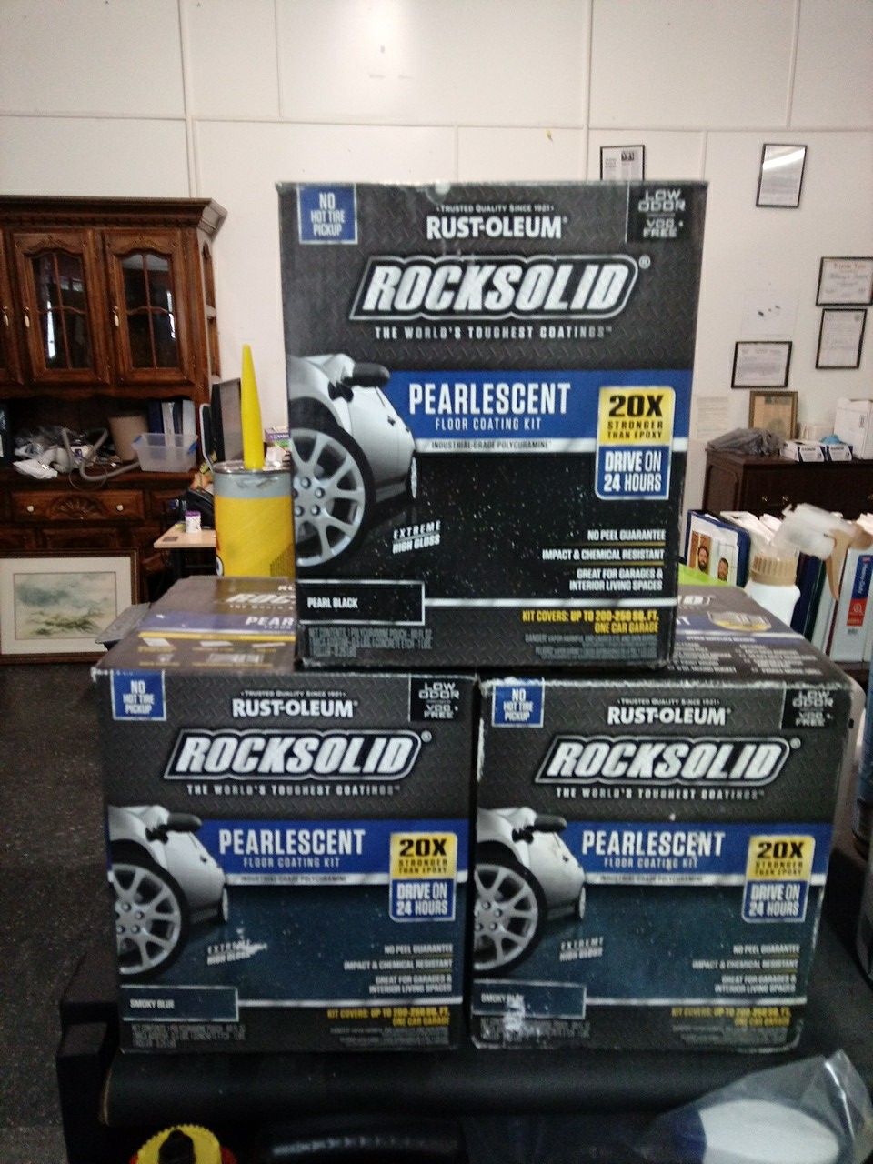 Rustoleum rock solid pearlescent floor coating kit