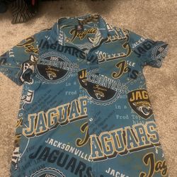 Jacksonville Jaguar collared Shirt Size Small 