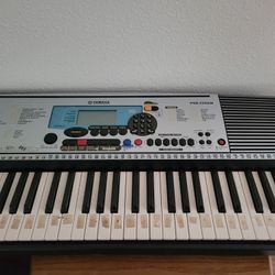 Yamaha PSR-225GM Workstation Keyboard Piano Synth MIDI 61 Keys with power supply

Potable Grand